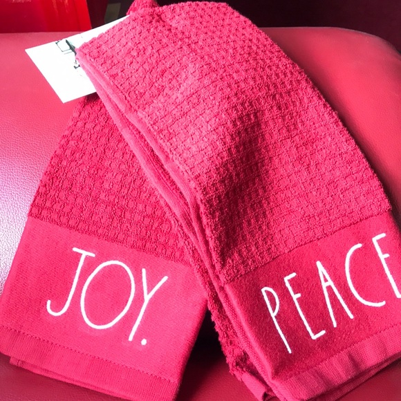 NWT Rae Dunn Christmas kitchen towels